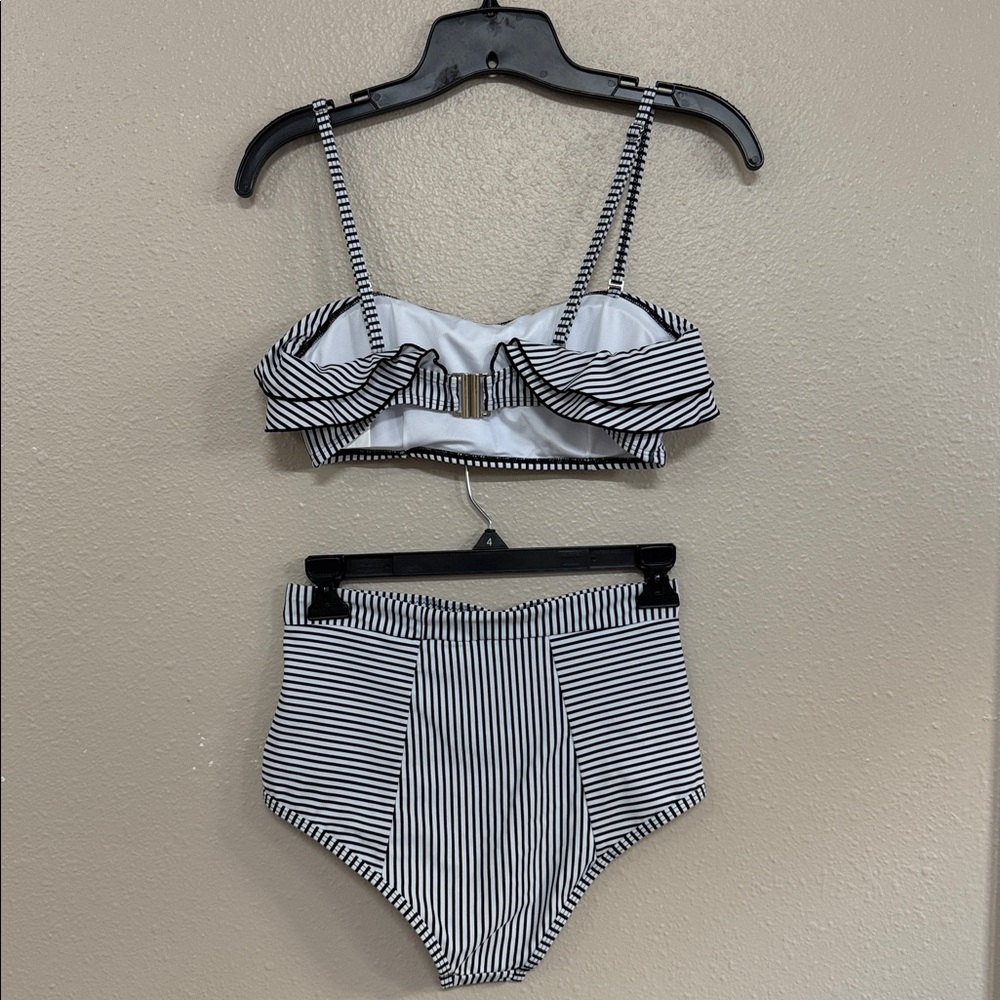 NWOT High Waisted Bikini Ruffle Stripped Removable Straps Swimsuit Bathing Suit - Picture 3 of 3